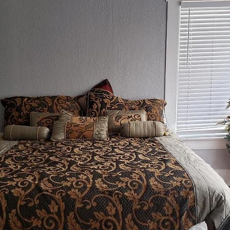 Home Away From Home ซานอันโตนิโอ ภายนอก รูปภาพ